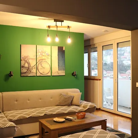 Vista Loft Living *